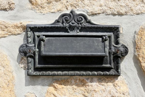 Stone Mailbox Installation in Manhattan